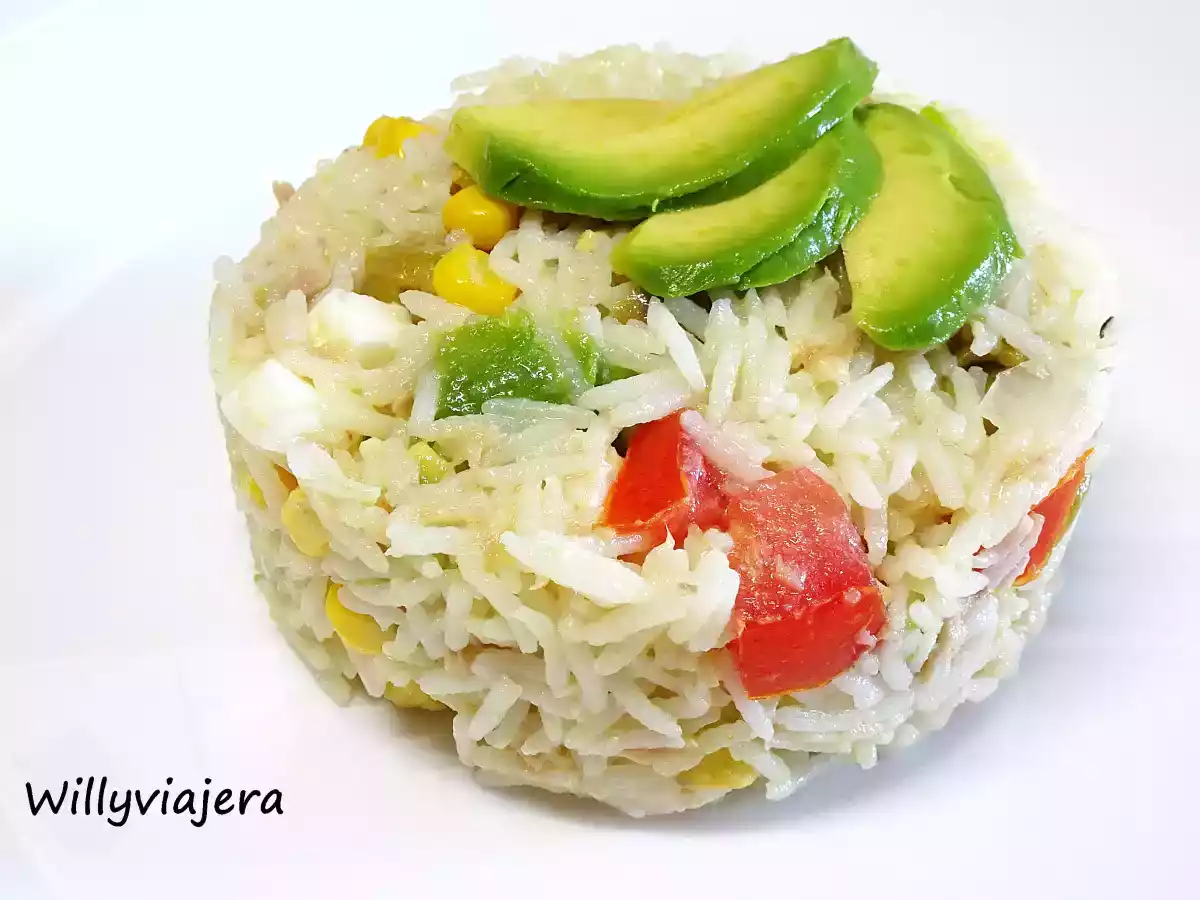 Ensalada de arroz basmati y aguacate