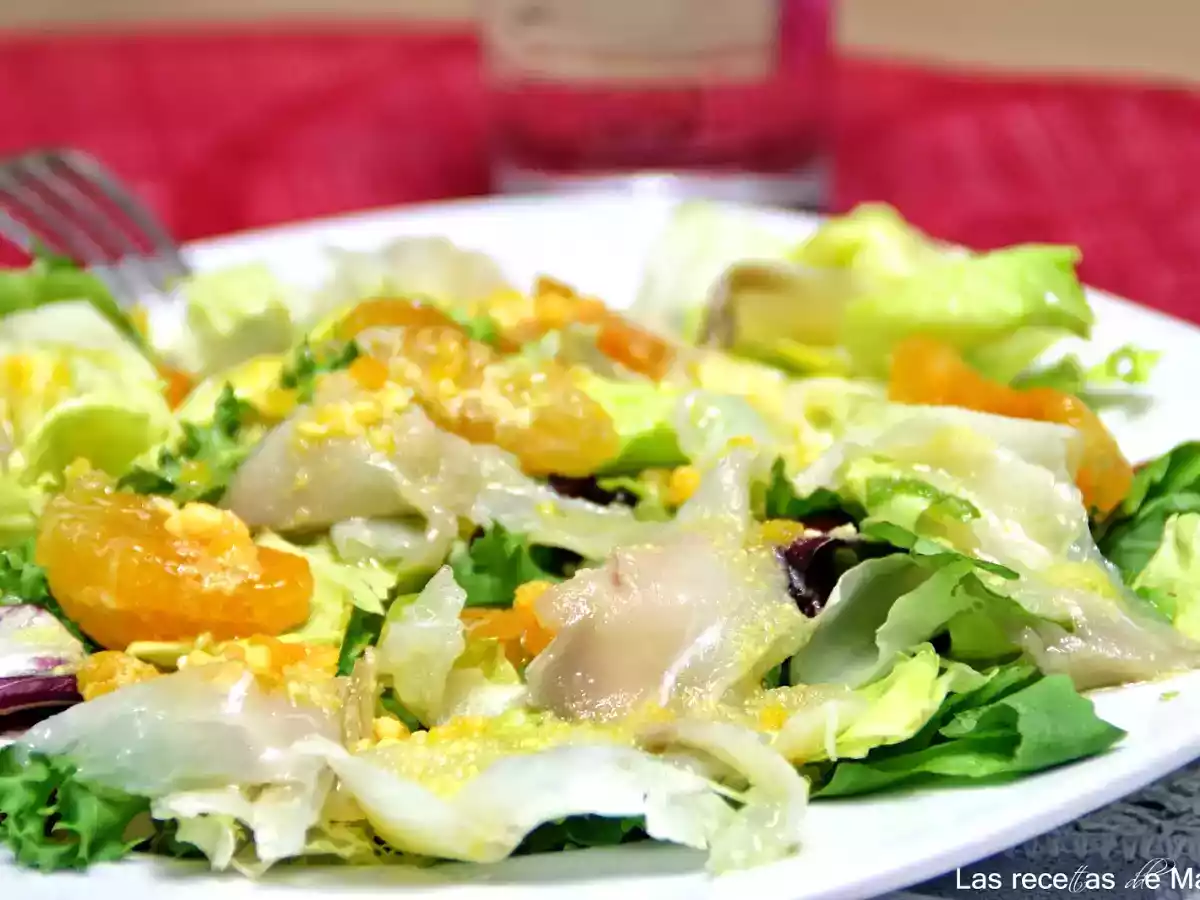 Ensalada de bacalao ahumado y mandarina