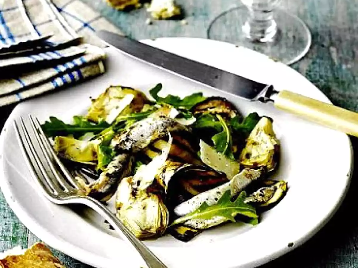 Ensalada de berenjenas alcachofas y anchoas