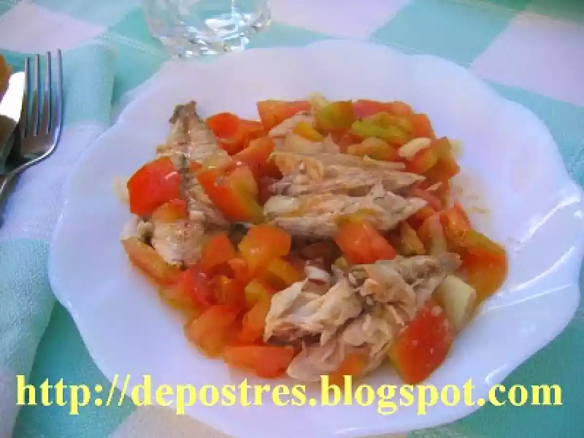 Ensalada de caballa con tomate
