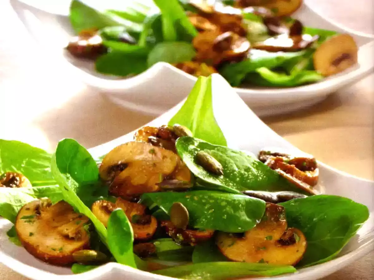 Ensalada de canónigos y champiñones