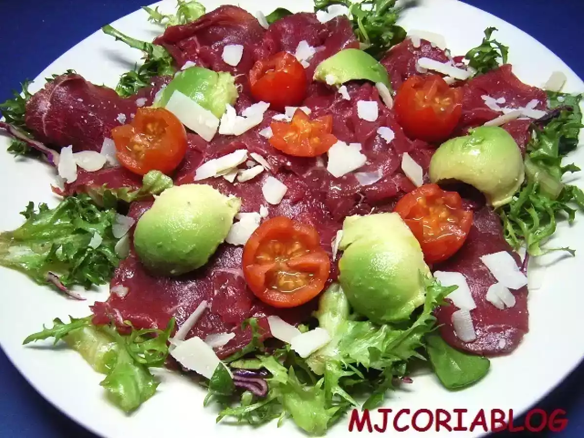 Ensalada de carpaccio de ternera