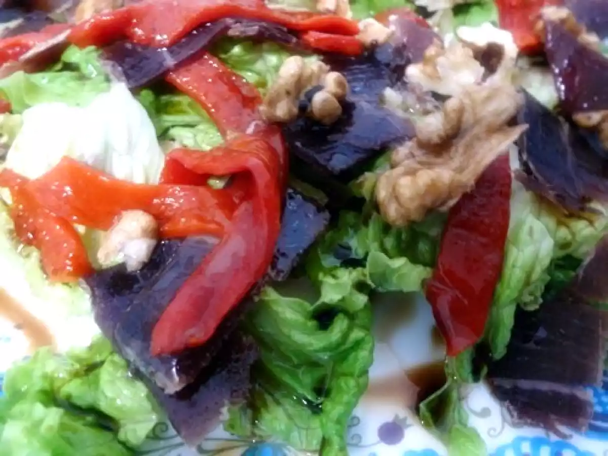 Ensalada de cecina y piquillos - foto 2