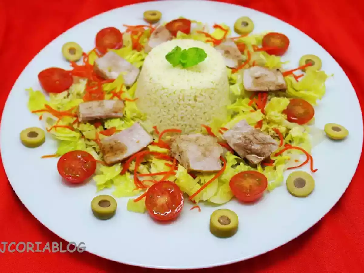 Ensalada de cuscus con ventresca de atun fresco