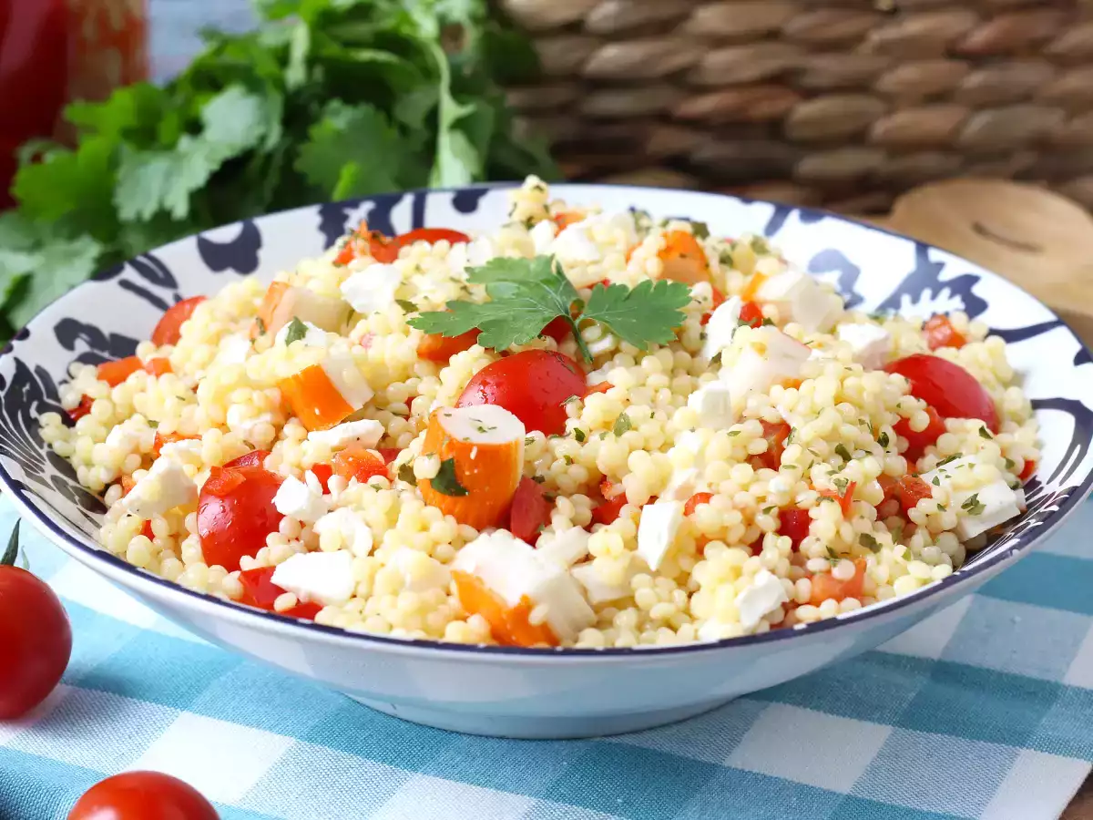 Ensalada de cuscús perla con surimi: fresca, fácil de preparar y perfecta para el verano - foto 6