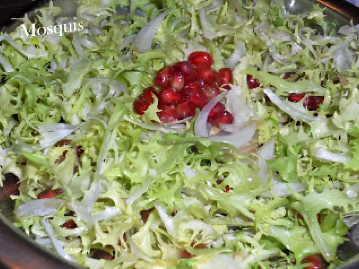 Ensalada de escarola y granada - foto 2