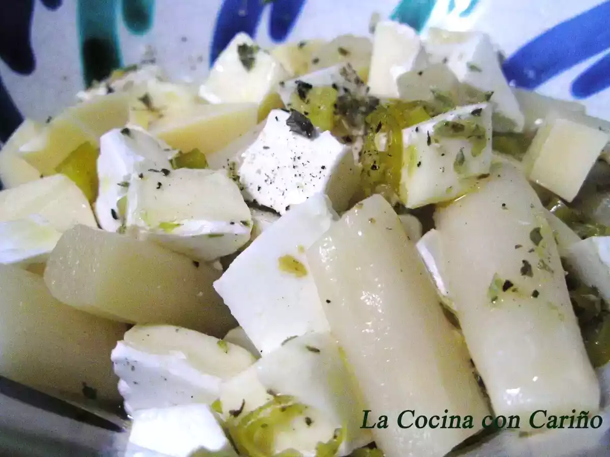 Ensalada de Espárragos blancos y quesos varios