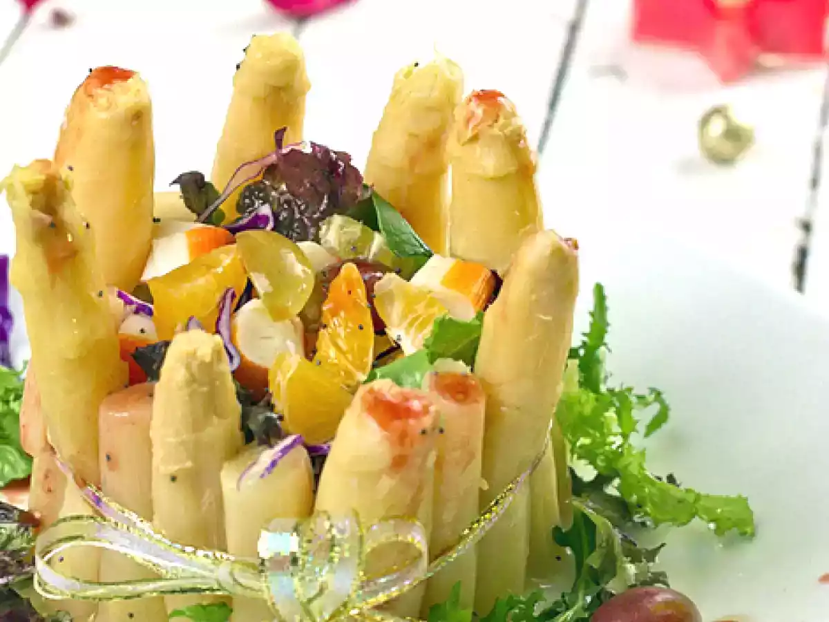 Ensalada de espárragos, mandarina y uvas - foto 2