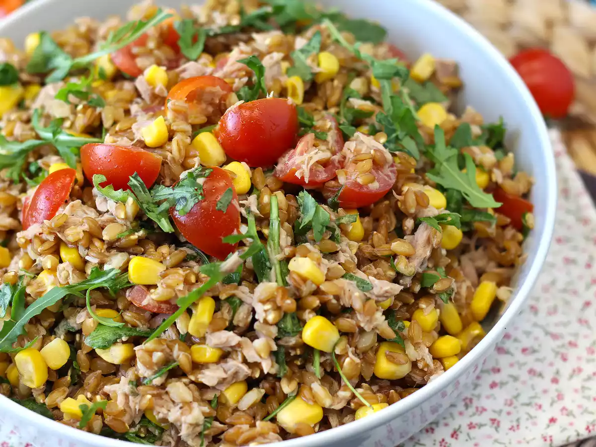 Ensalada de espelta con atún y tomates cherry: una receta ligera y nutritiva - foto 6