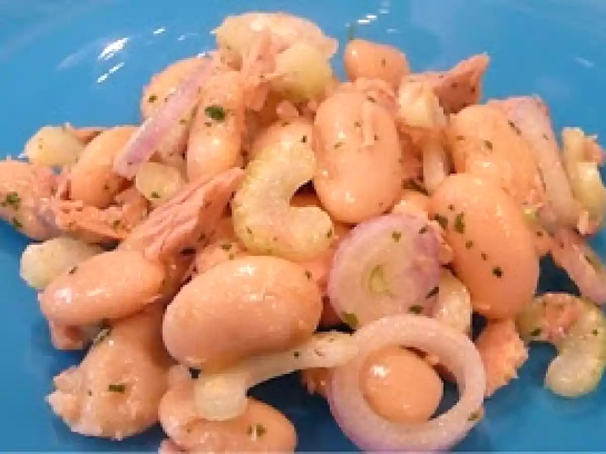 Ensalada de frijoles/alubias/porotos y atún