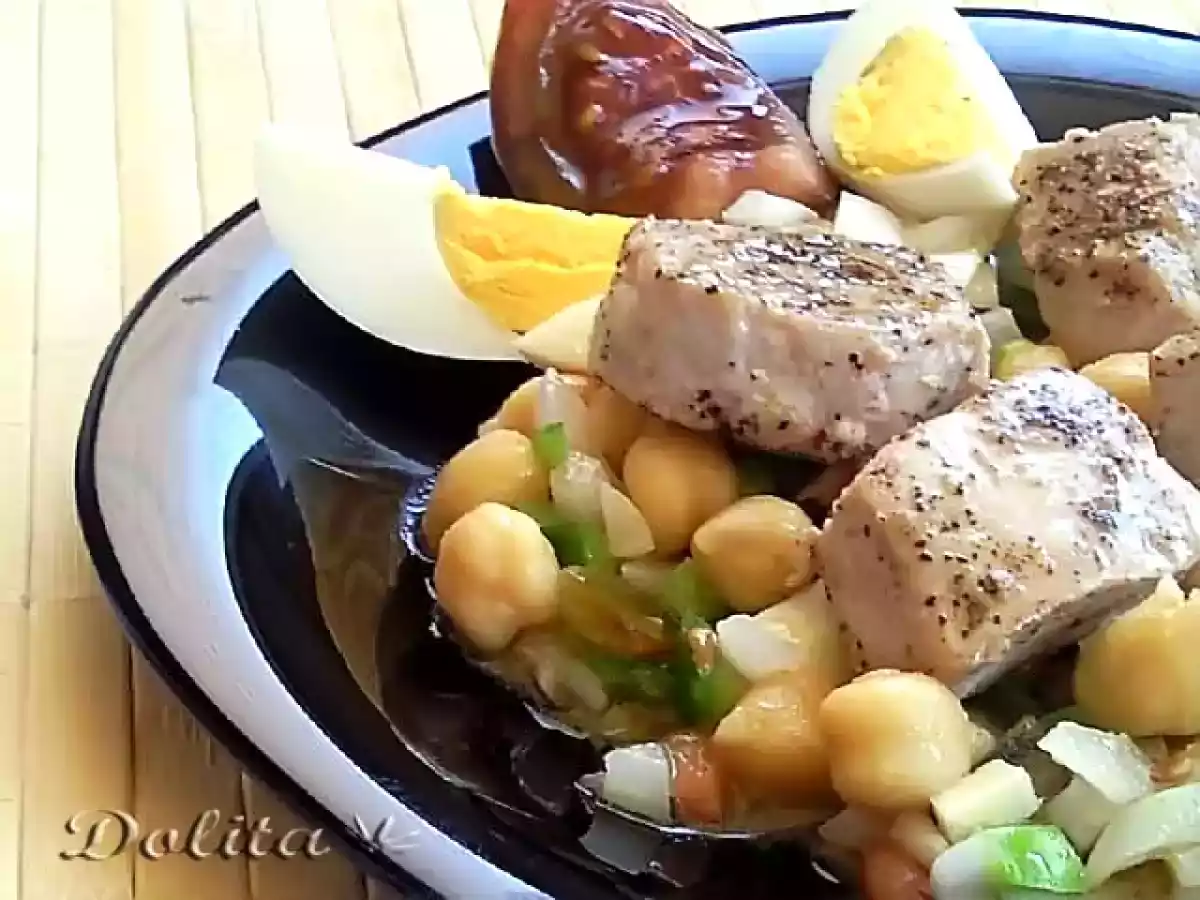 Ensalada de garbanzos con atún a la plancha - foto 2