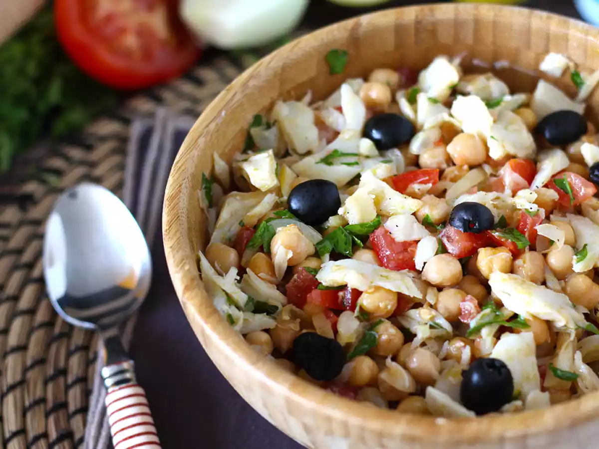 Ensalada de garbanzos con bacalao - foto 2