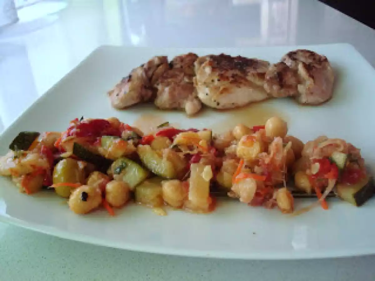 Ensalada de garbanzos con salsa de albahaca - foto 2