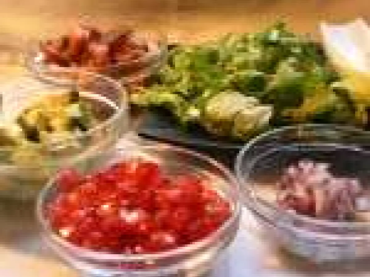 ENSALADA DE GRANADA Y AGUACETE - foto 2