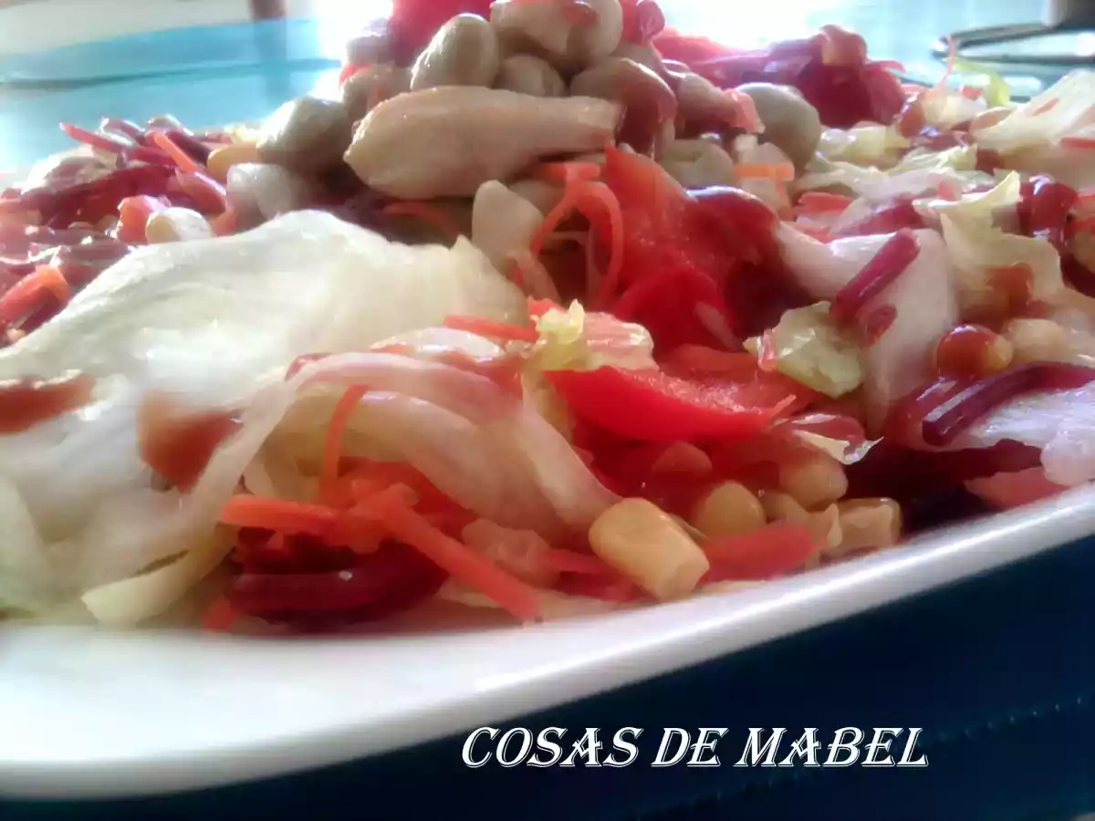 Ensalada de habas y pollo
