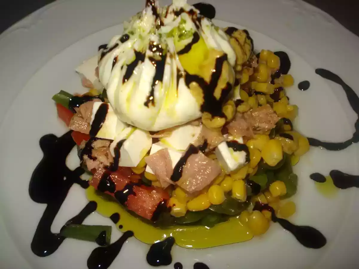 Ensalada de judías verdes con huevo poché