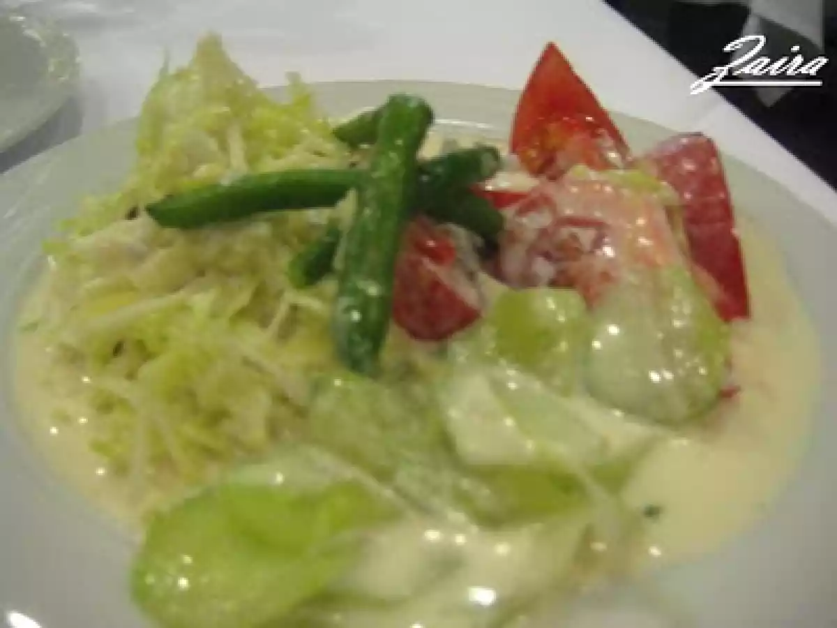 Ensalada de judías verdes y celeri ravé con mayonesa al curry
