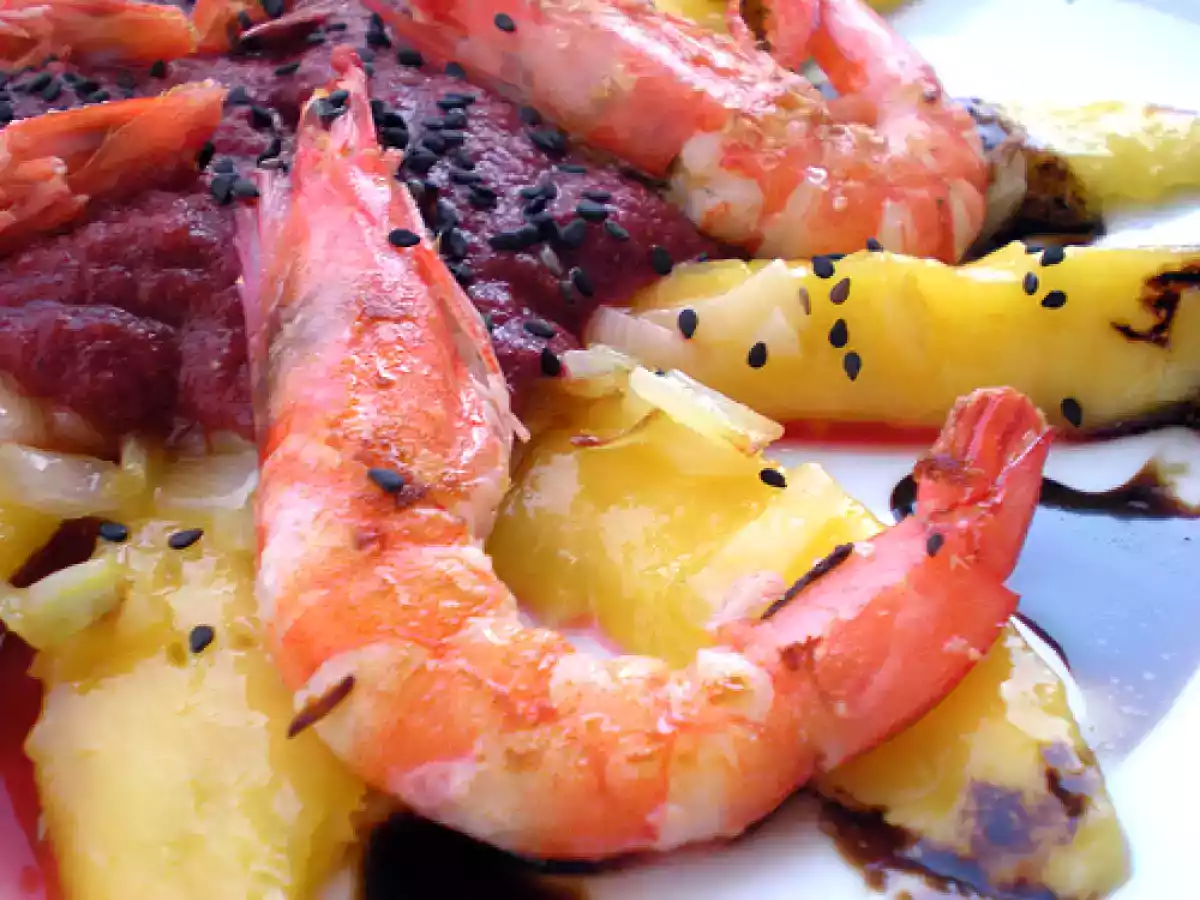 Ensalada de mango, langostinos y humus de remolacha - foto 2