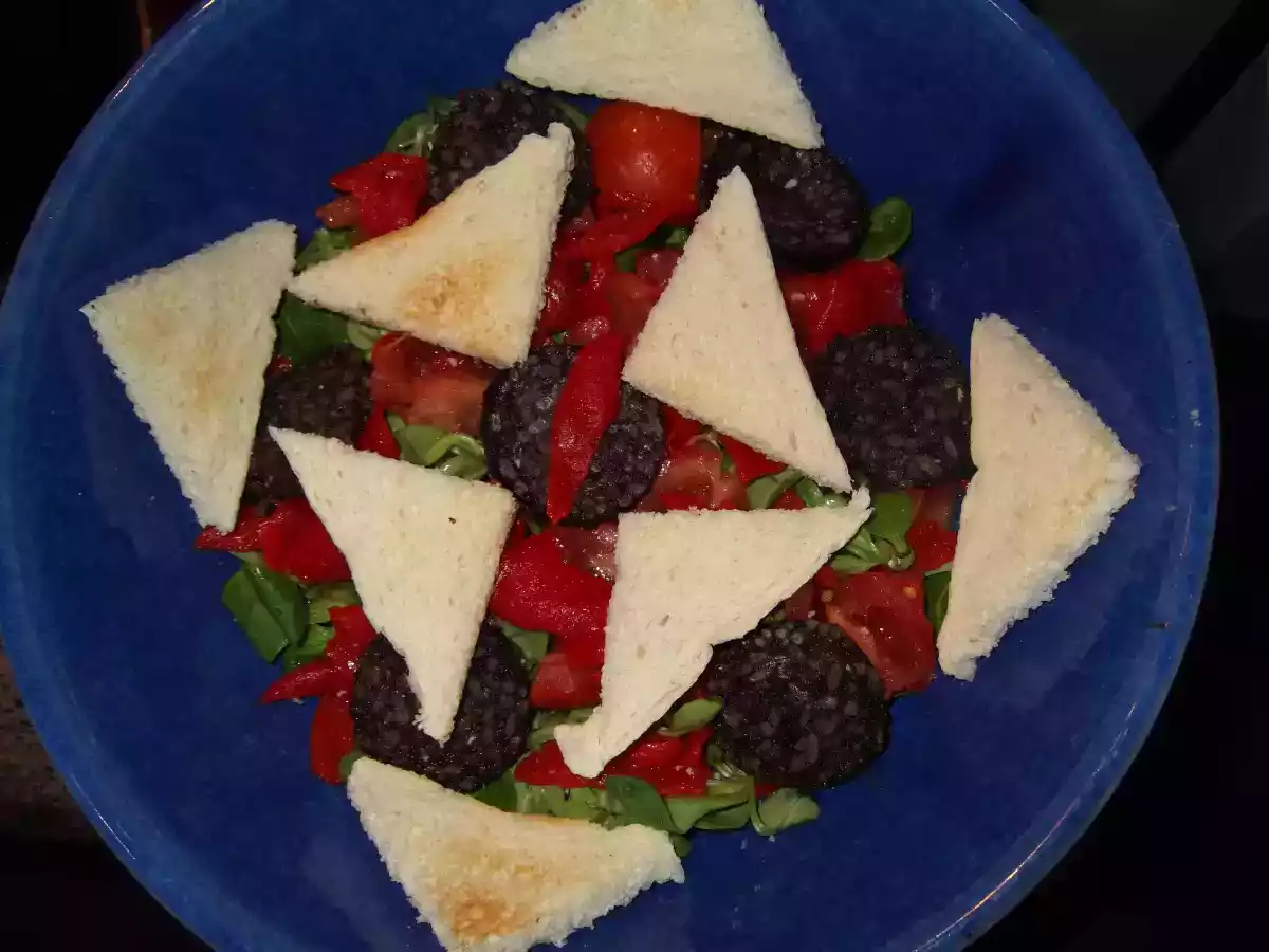 ENSALADA DE MORCILLA