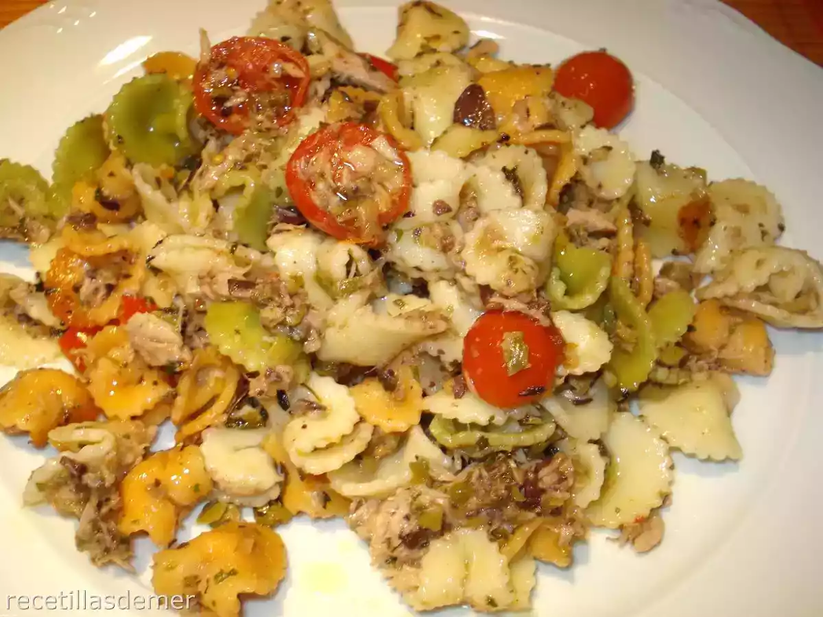 Ensalada de pasta con olivas