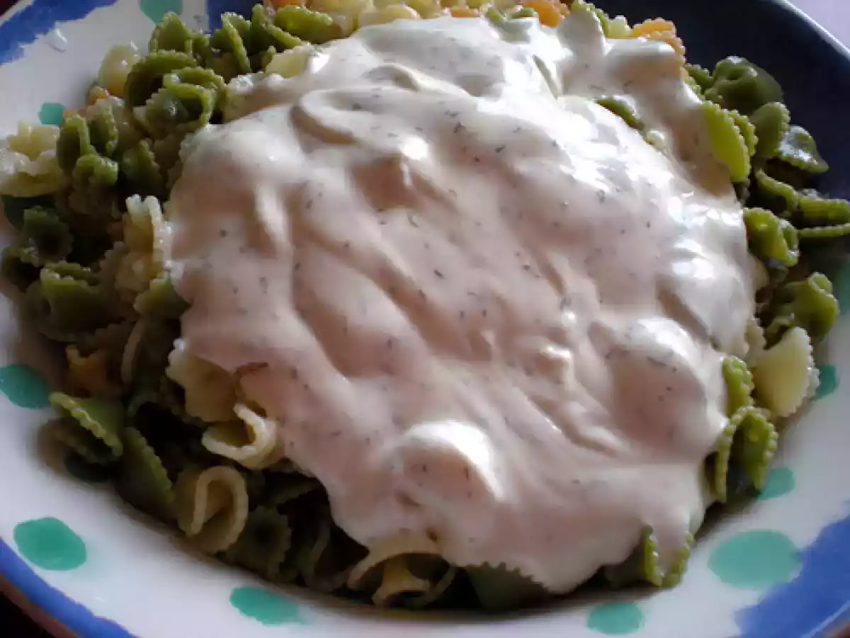 Ensalada de pasta con salsa de yogur. Paso a paso - foto 2