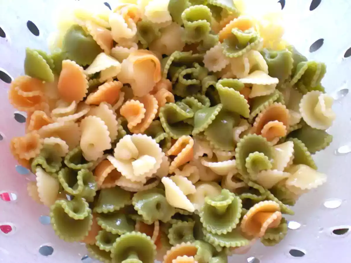 Ensalada de pasta con salsa de yogur. Paso a paso - foto 8