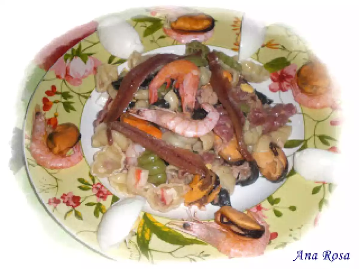 ENSALADA DE PASTA Y FRUTOS DEL MAR