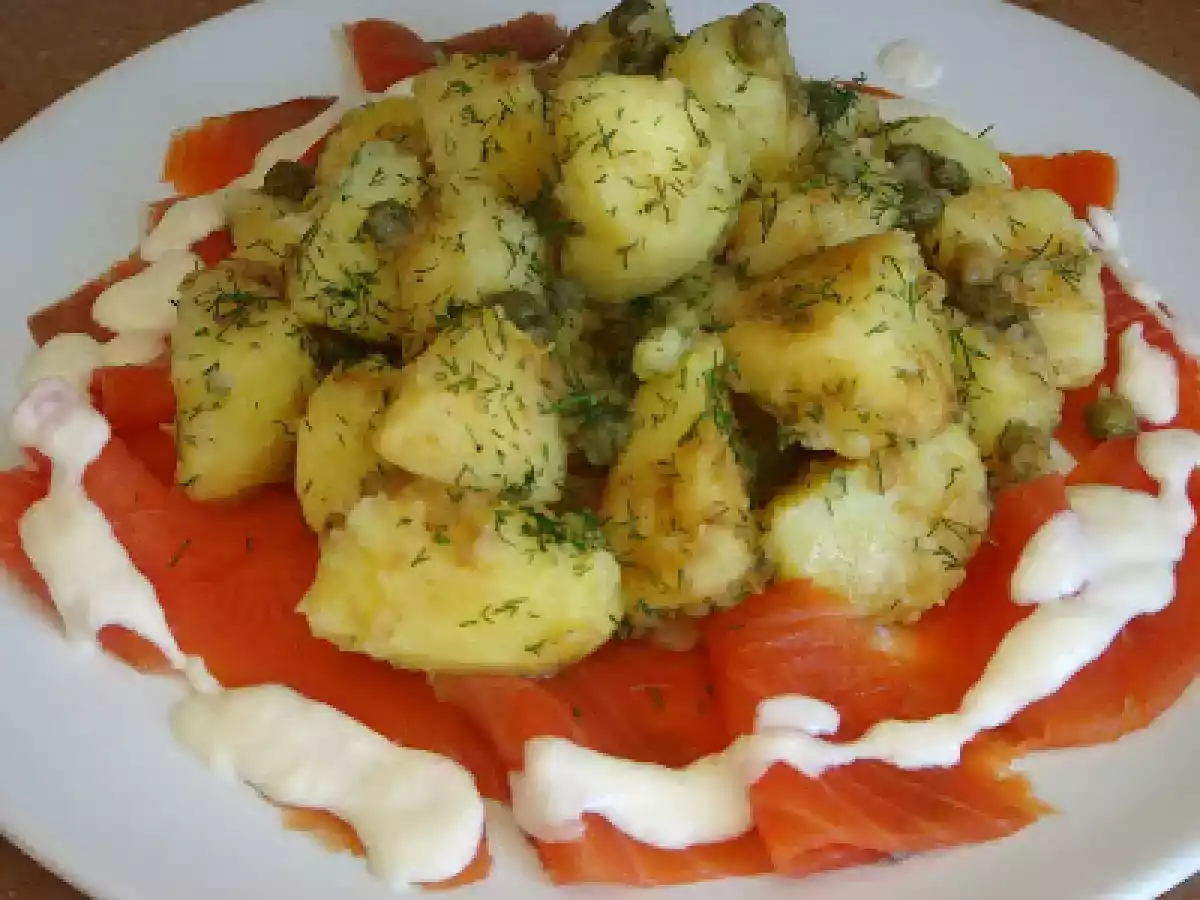 Ensalada de patata y salmón