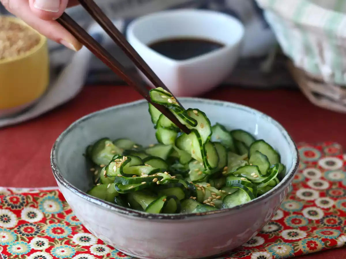 Ensalada de pepino al estilo japonés