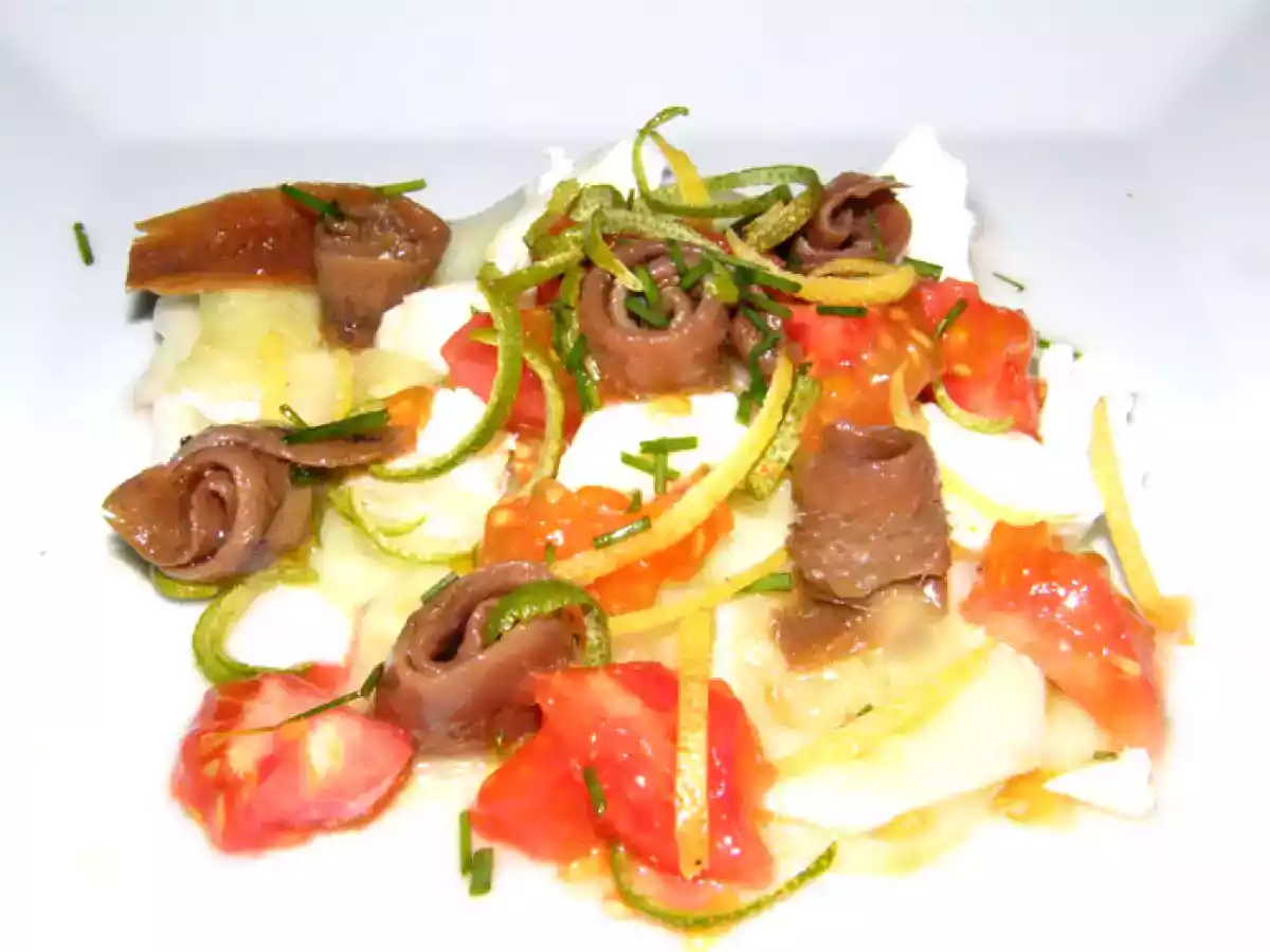 Ensalada de pepino, anchoas y aliño de crème fraîche