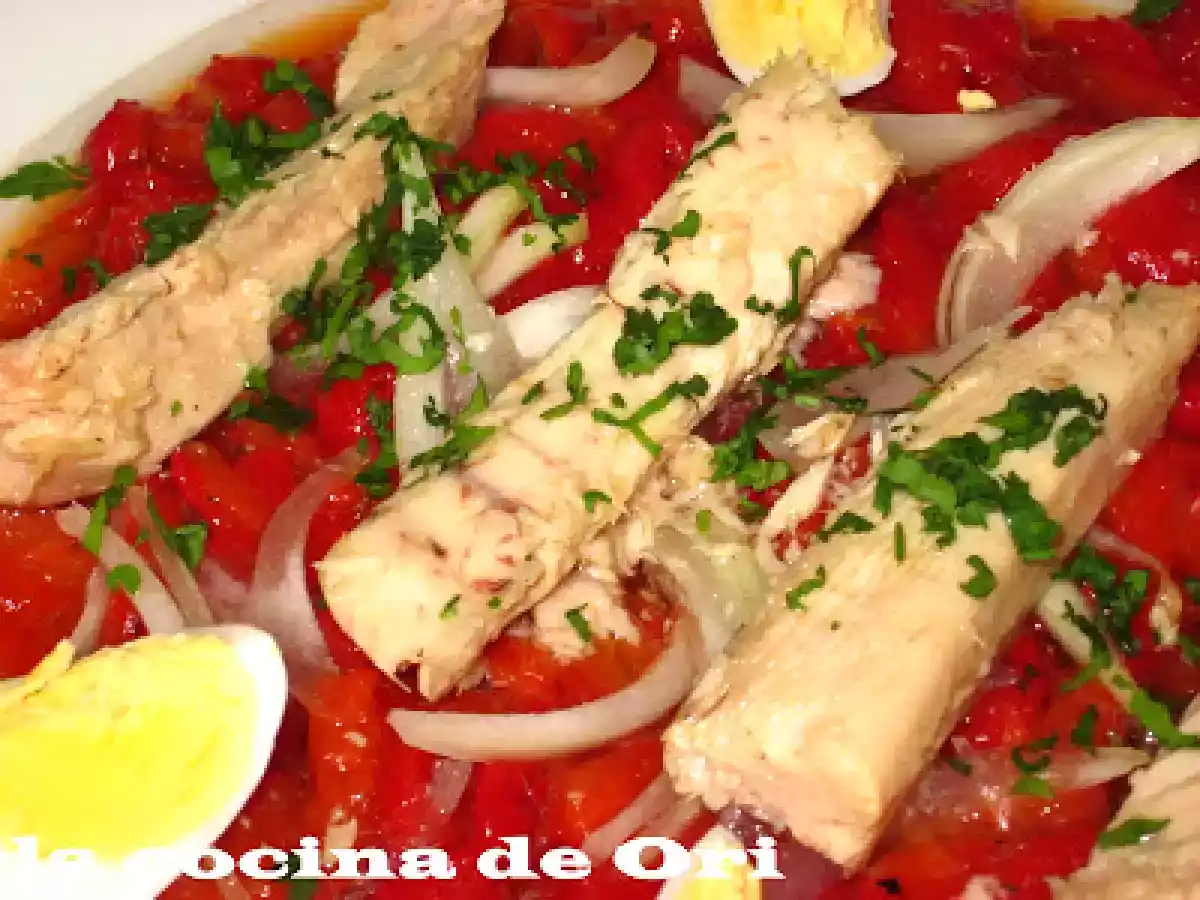 Ensalada de pimientos asados con cogote de bonito del norte - foto 2