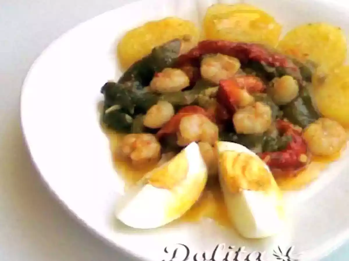 Ensalada de pimientos asados con patatas y gambas al ajillo - foto 2