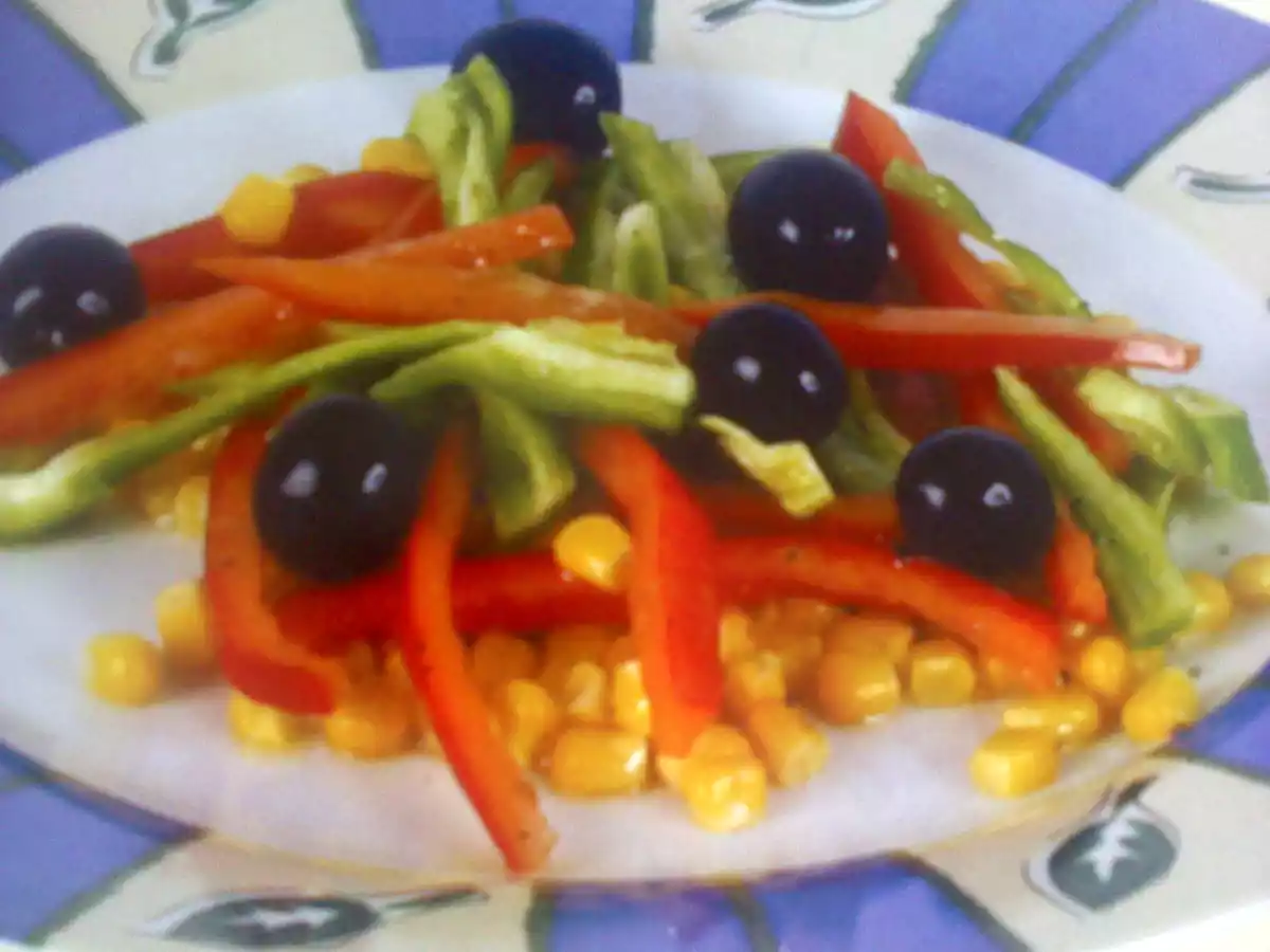 Ensalada de pimientos y maíz