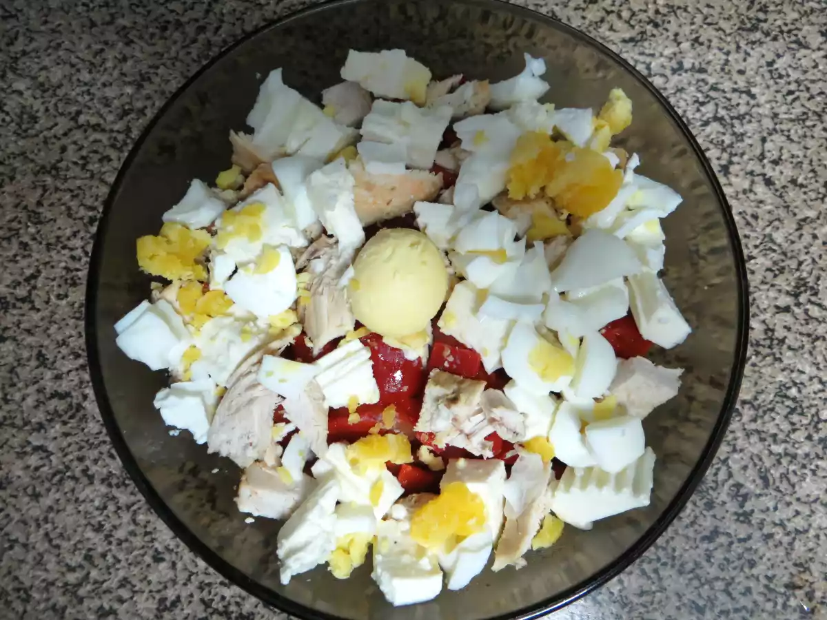 ENSALADA DE POLLO ASADO - foto 3