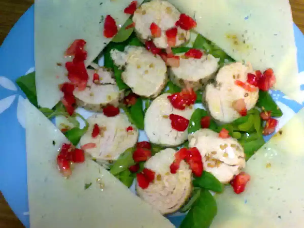 ENSALADA DE POLLO CON VINAGRETA DE FRESAS