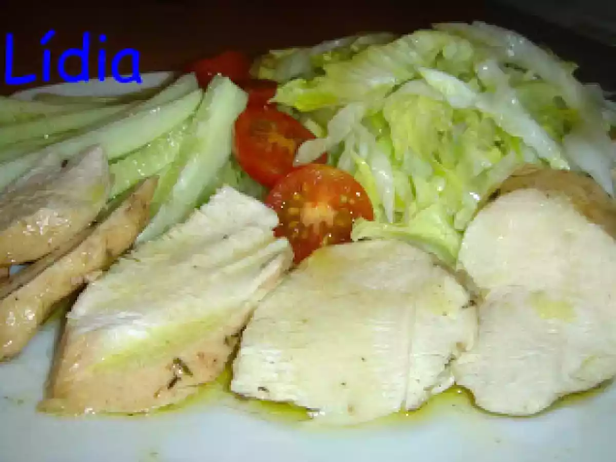 ENSALADA DE POLLO EN ESCABECHE amanida de pollastre amb escabetx)
