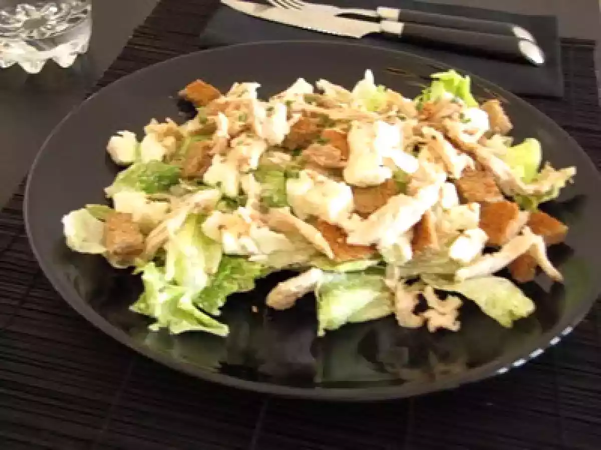 Ensalada de Pollo y Queso (Ensalada tipo Cesar) - foto 2