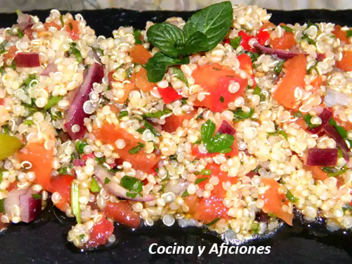 Ensalada de quinoa a las finas hierbas