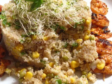 Ensalada de quinoa o quinua con langostinos especiados - foto 3