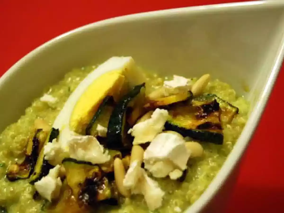 Ensalada de quinoa y calabacín a la plancha