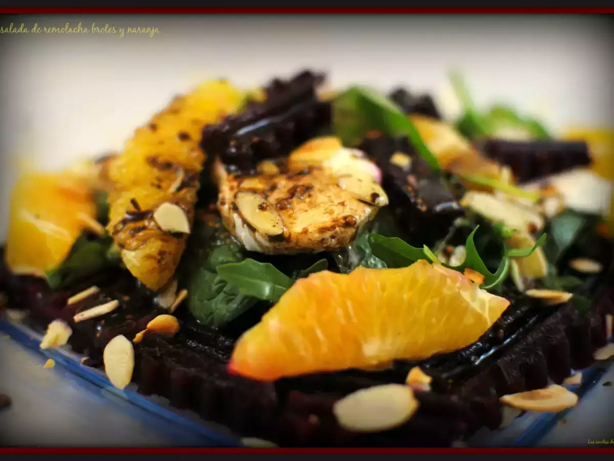 Ensalada de remolacha, brotes y naranja