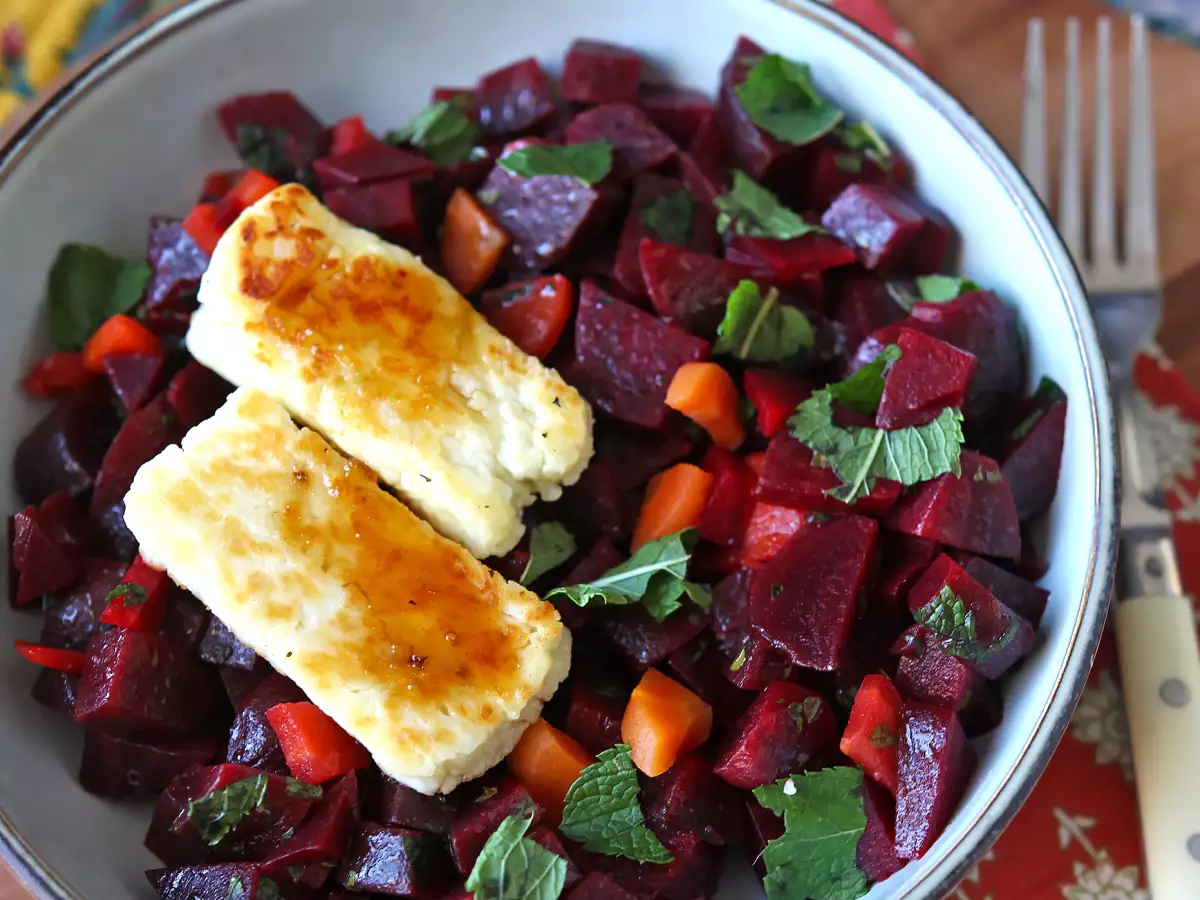 Ensalada de remolacha con halloumi a la plancha - foto 5