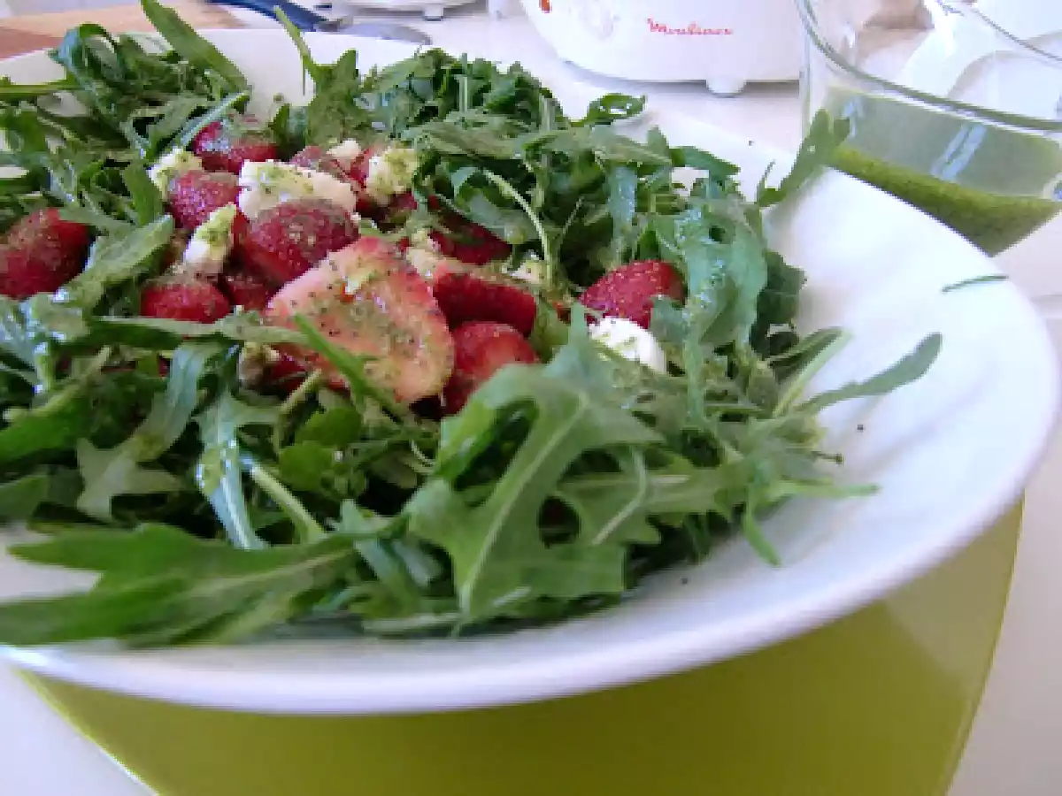 Ensalada de rúcula y fresas - foto 2