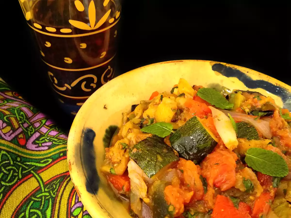 Ensalada mechouia {Receta tunecina de verduras al grill}