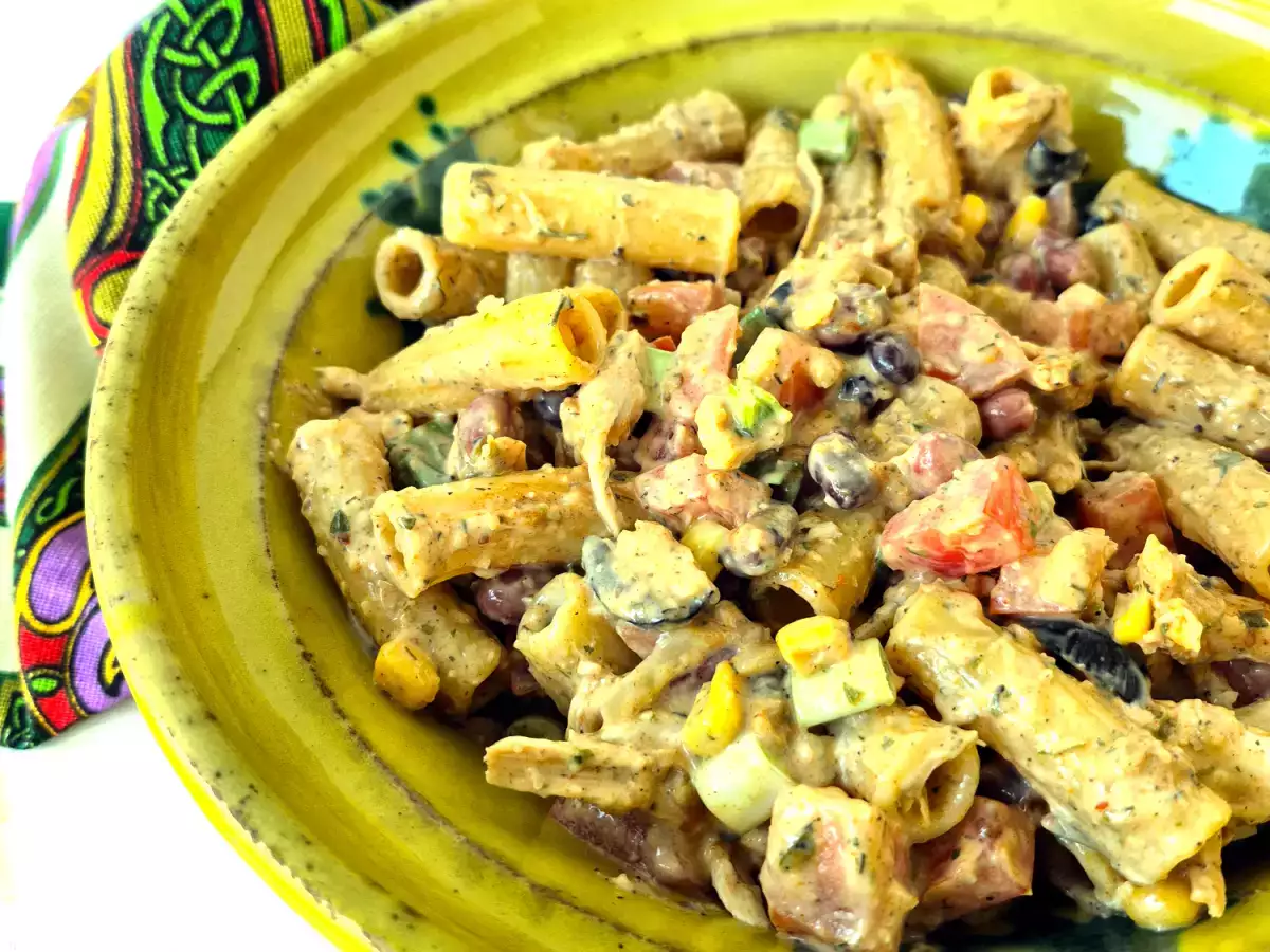 ENSALADA MEXICANA DE PASTA CON SALSA RANCHO FIESTA