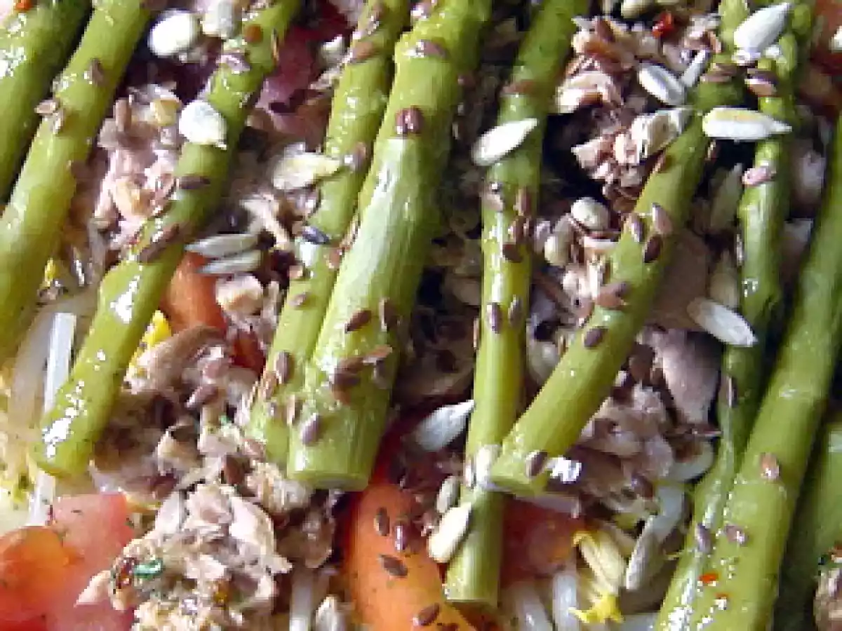 ENSALADA REFRESCANTE CON SEMILLAS DE LINAZA Y GIRASOL - foto 2