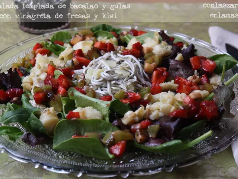 Ensalada templada de bacalao y gulas con vinagreta de fresas y kiwi, foto 2