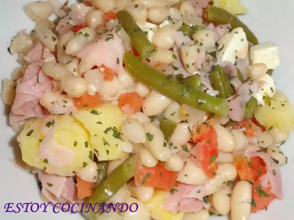 Ensalada tibia de alubias aliñás