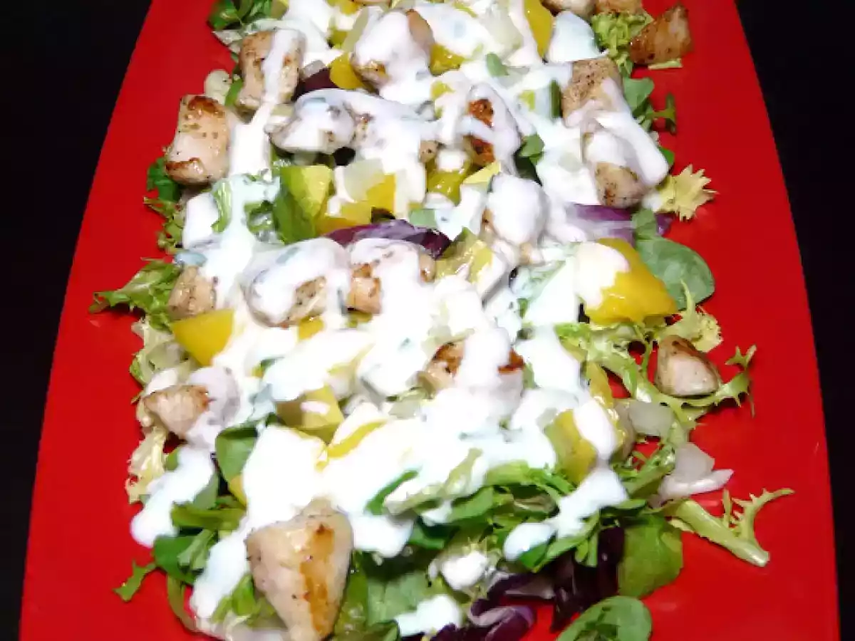 Ensalada tropical con yogurt