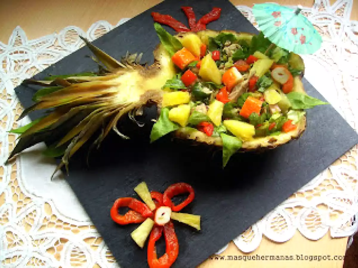 ENSALADA TROPICAL en PIÑA NATURAL - foto 2